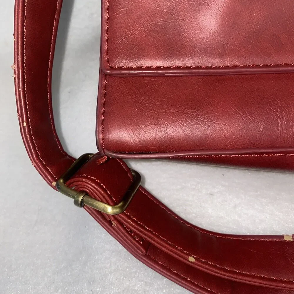 Ecosusi Vegan Leather red purse Briefcase Padded Laptop Messenger Office bow